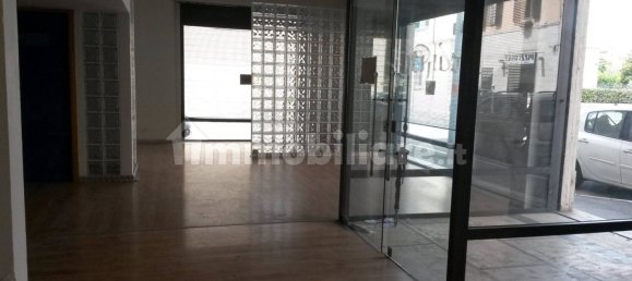 Imóvel comercial de 3 divisões em Grosseto, Italy N.º 282704 10