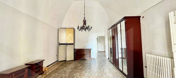 3 rooms House in Triggiano, Italy No. 28437 9