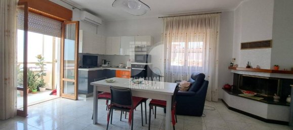 8 bedrooms House in Crotone, Italy No. 298079 10