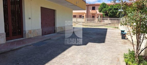 8 bedrooms House in Crotone, Italy No. 298079 7