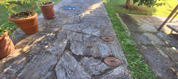 3 bedrooms House in Camaiore, Italy No. 1573 10