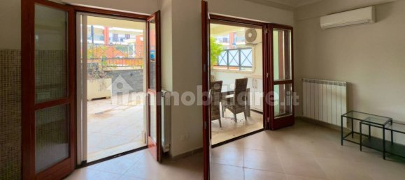 Квартира с 2 спальнями в Рим, Италия № 161164 3