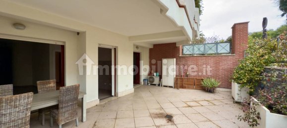 Квартира с 2 спальнями в Рим, Италия № 161164 16