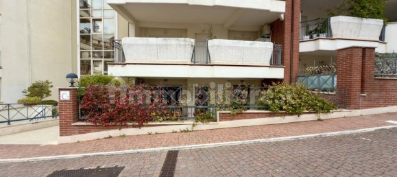 Квартира с 2 спальнями в Рим, Италия № 161164 5