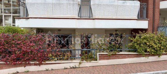 Квартира с 2 спальнями в Рим, Италия № 161164 4