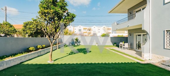 Casa de 4 dormitorios en Cascais, Portugal No. 111167 4