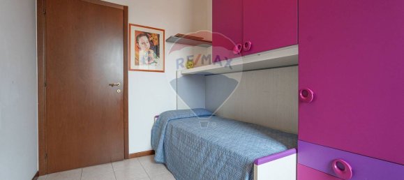 3 rooms Apartment in Verdello, Italy No. 273117 15