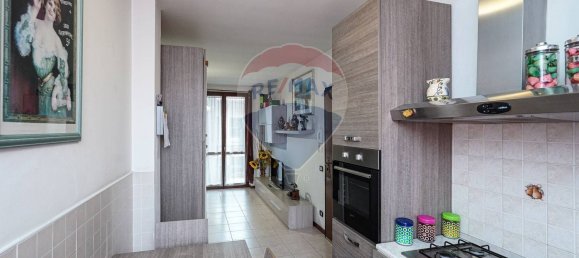 3 rooms Apartment in Verdello, Italy No. 273117 6