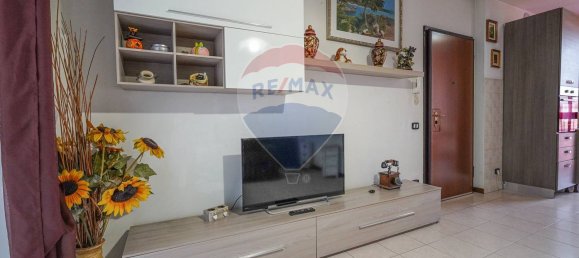3 rooms Apartment in Verdello, Italy No. 273117 3