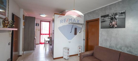 3 rooms Apartment in Verdello, Italy No. 273117 4