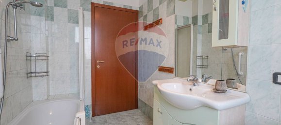 3 rooms Apartment in Verdello, Italy No. 273117 20
