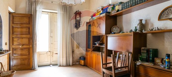 3 Schlafzimmer Wohnung in Paternò, Italy, Nr. 56069 18