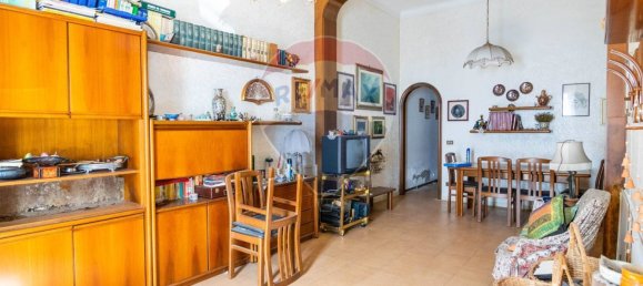 3 Schlafzimmer Wohnung in Paternò, Italy, Nr. 56069 2