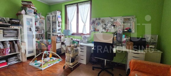 Apartamento de 2 dormitorios en Castano Primo, Italy No. 170612 21