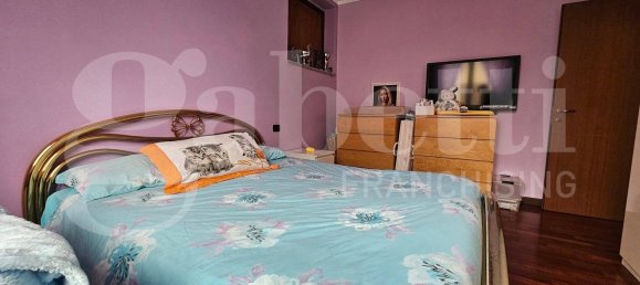Apartamento de 2 dormitorios en Castano Primo, Italy No. 170612 13