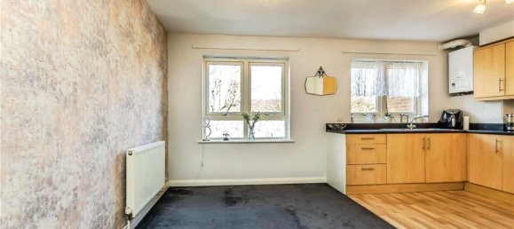 2 bedrooms Apartment in South Croydon, United Kingdom No. 8021 3