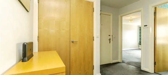 2 bedrooms Apartment in South Croydon, United Kingdom No. 8021 4