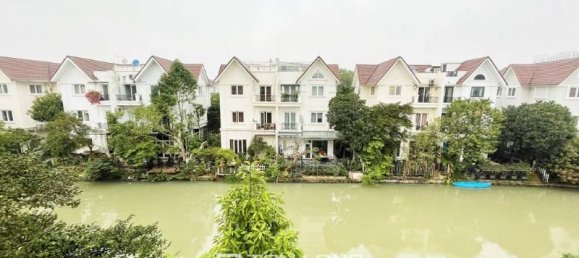 Вилла с 3 спальнями в Лонгбьен, Вьетнам № 697 15