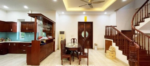 Вилла с 3 спальнями в Лонгбьен, Вьетнам № 697 4