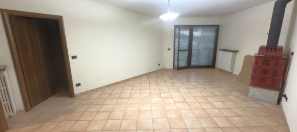 Apartamento de 3 dormitorios en Carmagnola, Italy No. 315384 3