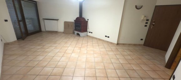 Apartamento de 3 dormitorios en Carmagnola, Italy No. 315384 4