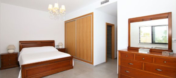 Villa de 4 dormitorios en Mijas, Spain No. 21570 9