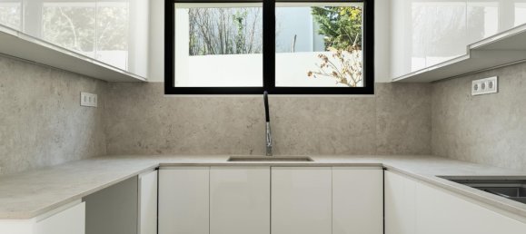 4 bedrooms Villa in Cascais, Portugal No. 107753 7