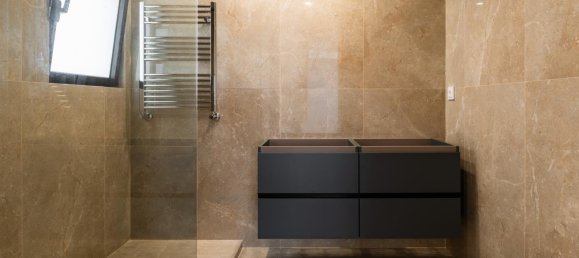 4 bedrooms Villa in Cascais, Portugal No. 107753 21