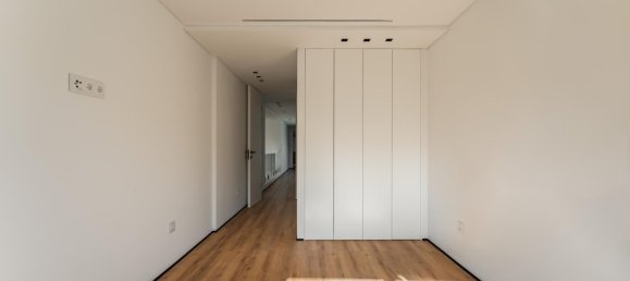 4 bedrooms Villa in Cascais, Portugal No. 107753 18