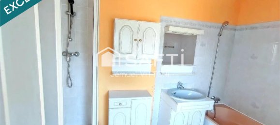 3 bedrooms House in Mayenne, France No. 287559 11