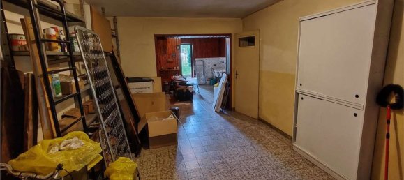 4 bedrooms Apartment in Modena, Italy No. 381657 22