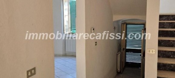 5 bedrooms House in Poggio a Caiano, Italy No. 365071 3