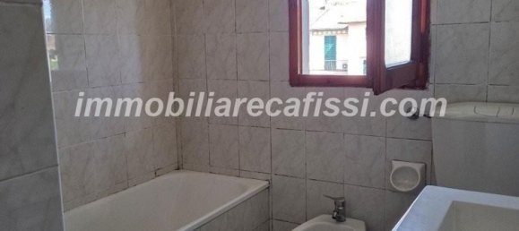 5 bedrooms House in Poggio a Caiano, Italy No. 365071 15