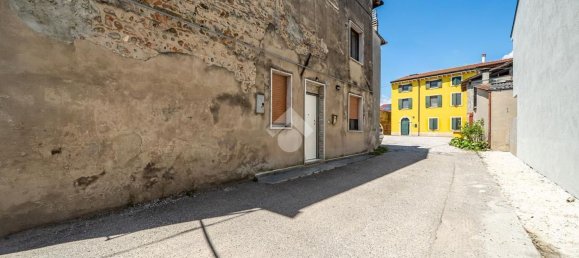 Дом с 4 комнатами в Дзевио, Италия № 278879 7