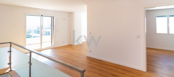 3 غرف نوم منزل ذو طابقين في Odivelas, Portugal رقم 72667 42