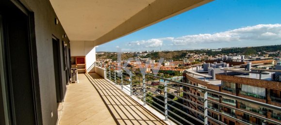 3 غرف نوم منزل ذو طابقين في Odivelas, Portugal رقم 72667 37