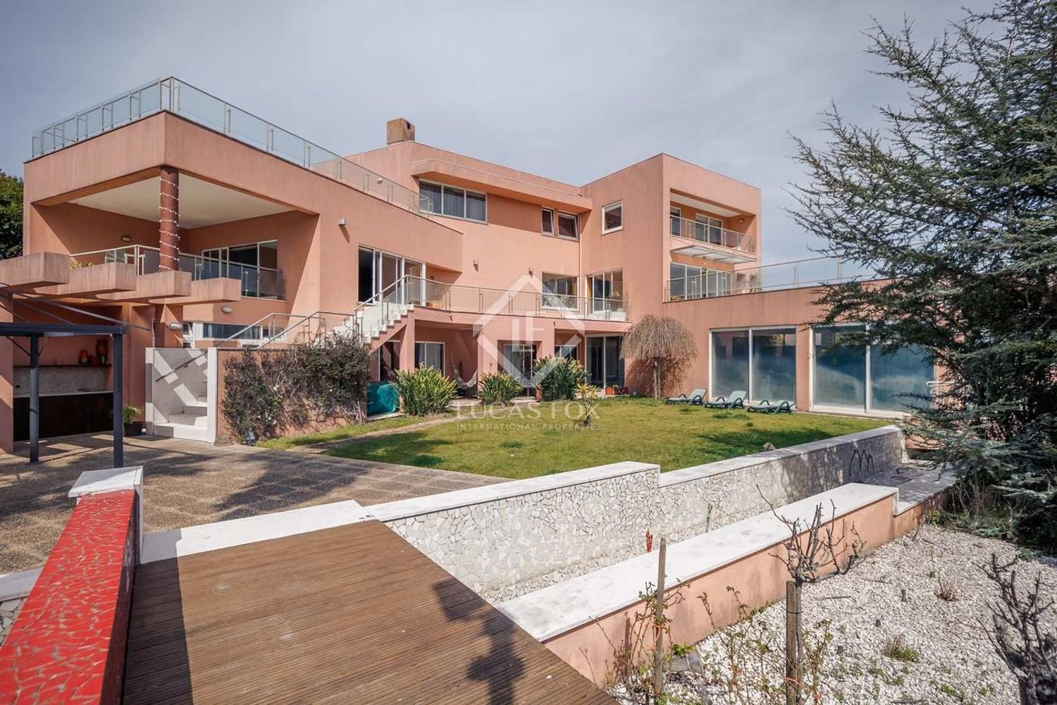 Casa de 6 dormitorios en Sao Felix da Marinha, Portugal No. 183767