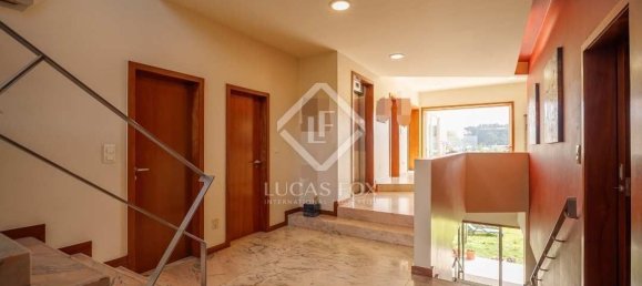 Casa de 6 dormitorios en Sao Felix da Marinha, Portugal No. 183767 4