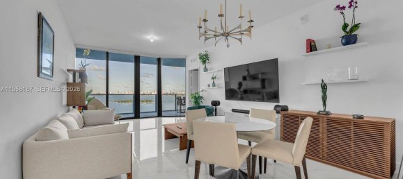 3 Schlafzimmer Gewerbliche Immobilien in Miami, USA, Nr. 615593 26