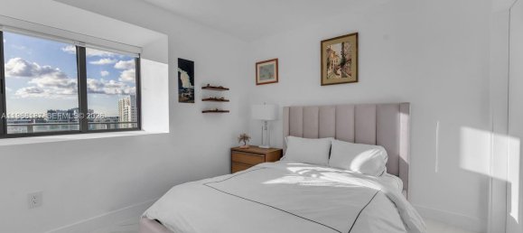 3 Schlafzimmer Gewerbliche Immobilien in Miami, USA, Nr. 615593 22
