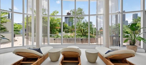3 Schlafzimmer Gewerbliche Immobilien in Miami, USA, Nr. 615593 14