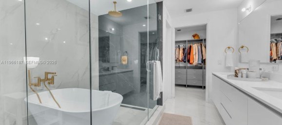 3 Schlafzimmer Gewerbliche Immobilien in Miami, USA, Nr. 615593 29