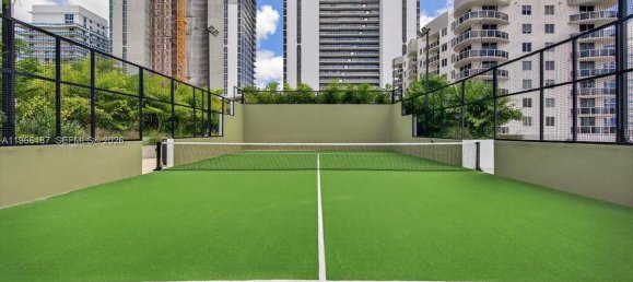 3 Schlafzimmer Gewerbliche Immobilien in Miami, USA, Nr. 615593 6