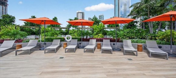 3 Schlafzimmer Gewerbliche Immobilien in Miami, USA, Nr. 615593 15