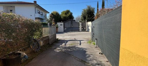 5 rooms Penthouse in Pietrasanta, Italy No. 45260 23