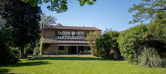 4 bedrooms House in Florence, Italy No. 238019 9