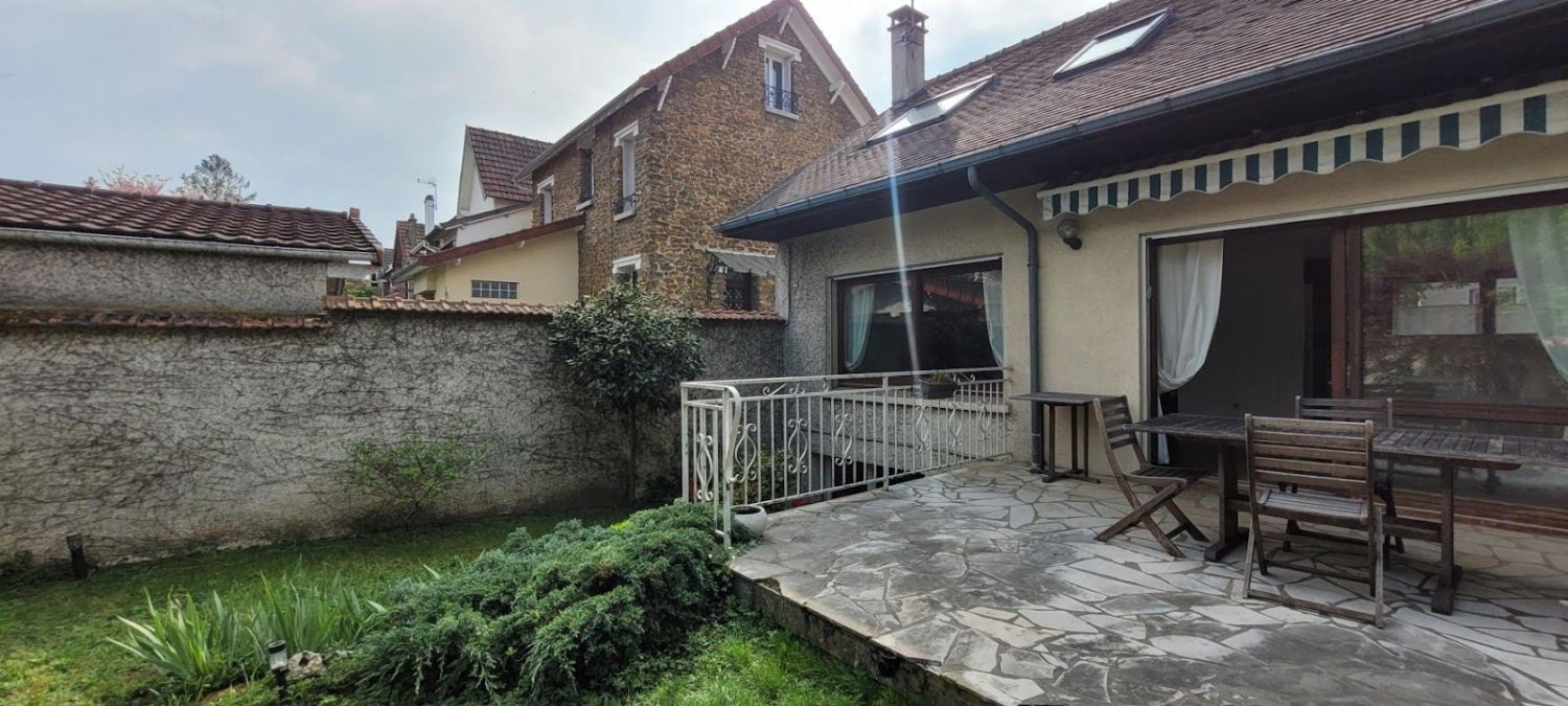 4 bedrooms House in Saint-Maur-des-Fosses, France No. 293208