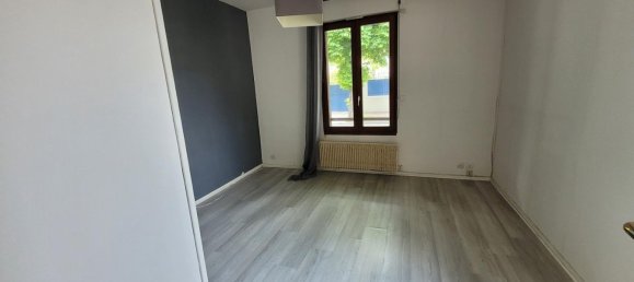 4 bedrooms House in Saint-Maur-des-Fosses, France No. 293208 8