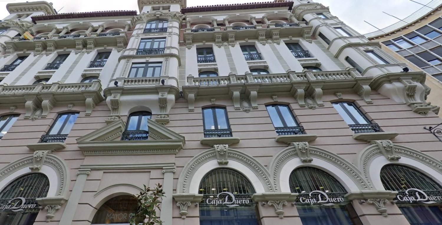 Dúplex de 4 dormitorios en Palencia, Spain No. 115195