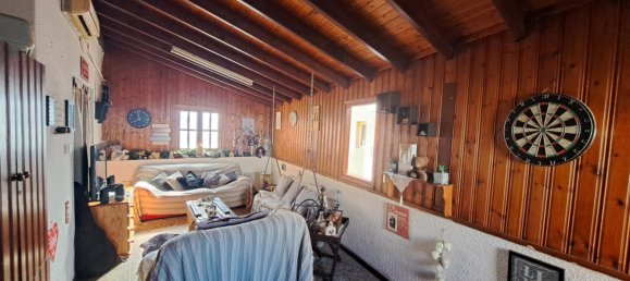 7 dormitorios adosado en venta en Larnaka, Cyprus № 25980 10